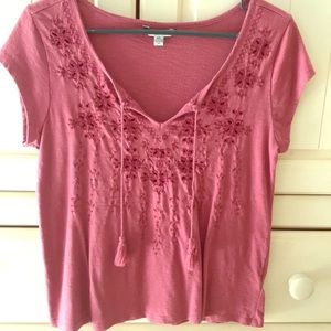 Cute American Eagle top, hardly worn!